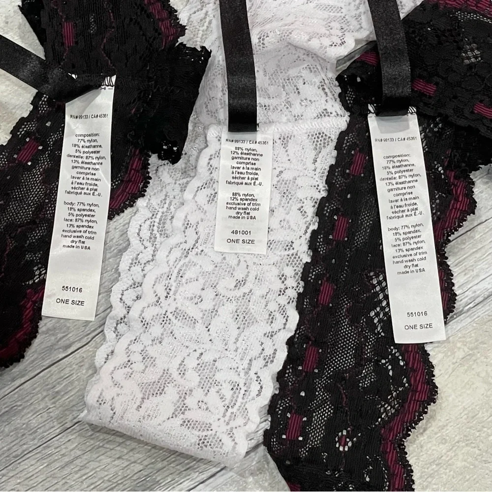 HANKY PANKY After Midnight Signature Lace Crotchless Thong 3-Pack Assorted color